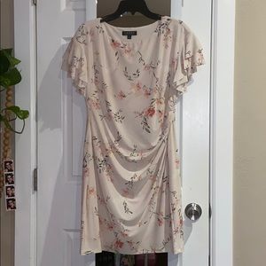 Fitted and flattering Ralph Lauren dress